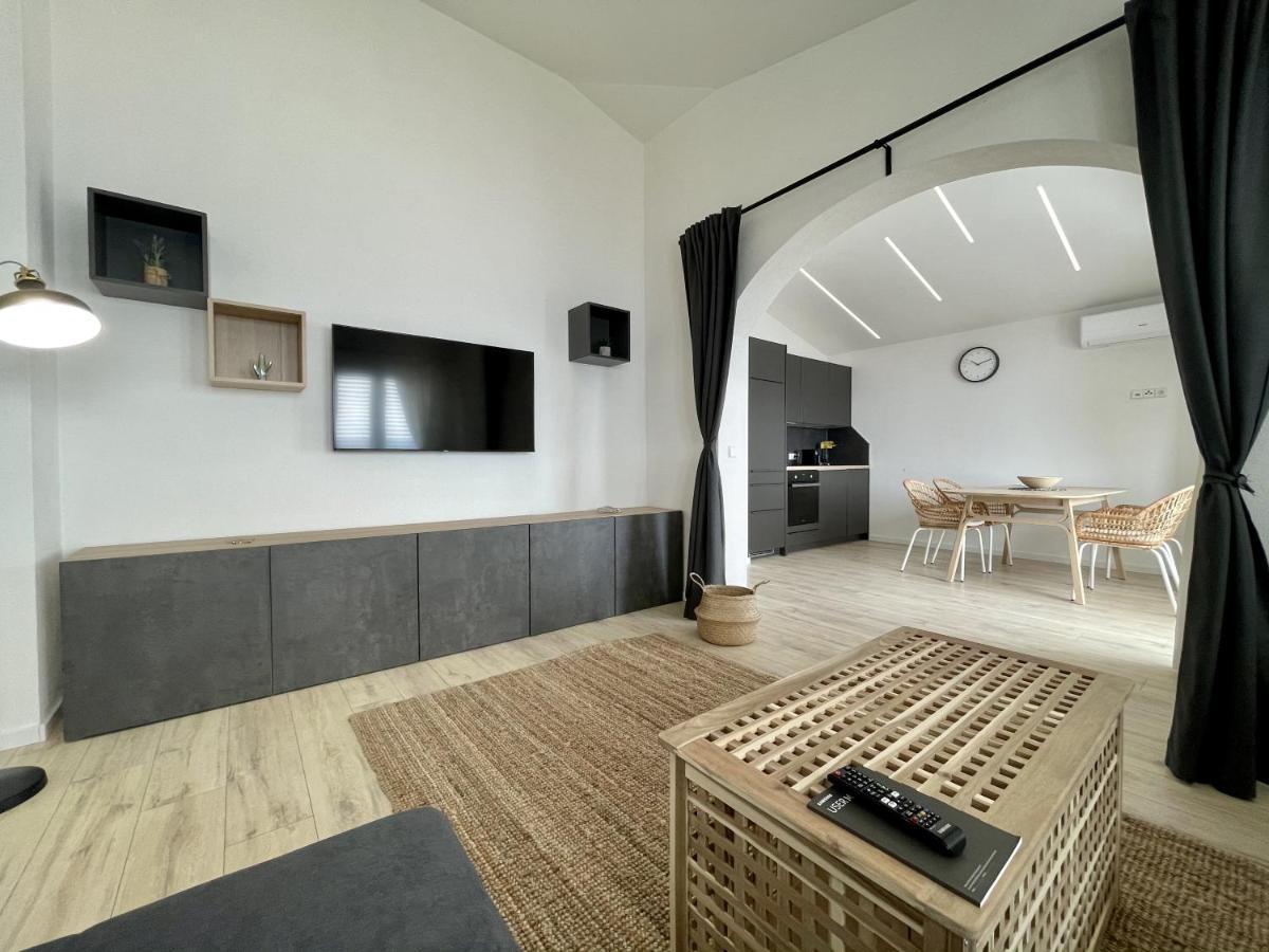 Lambda Holiday Apartments Jesenice  Ngoại thất bức ảnh