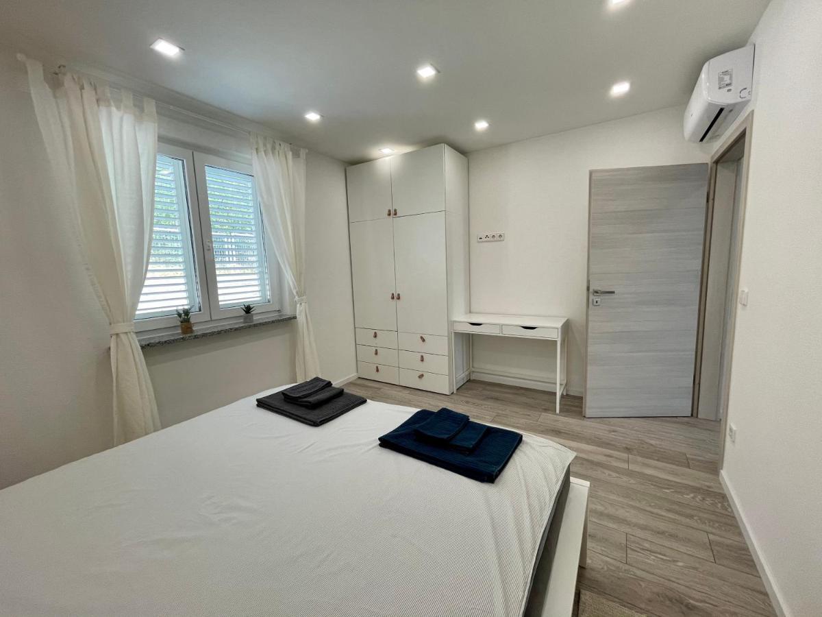 Lambda Holiday Apartments Jesenice  Ngoại thất bức ảnh